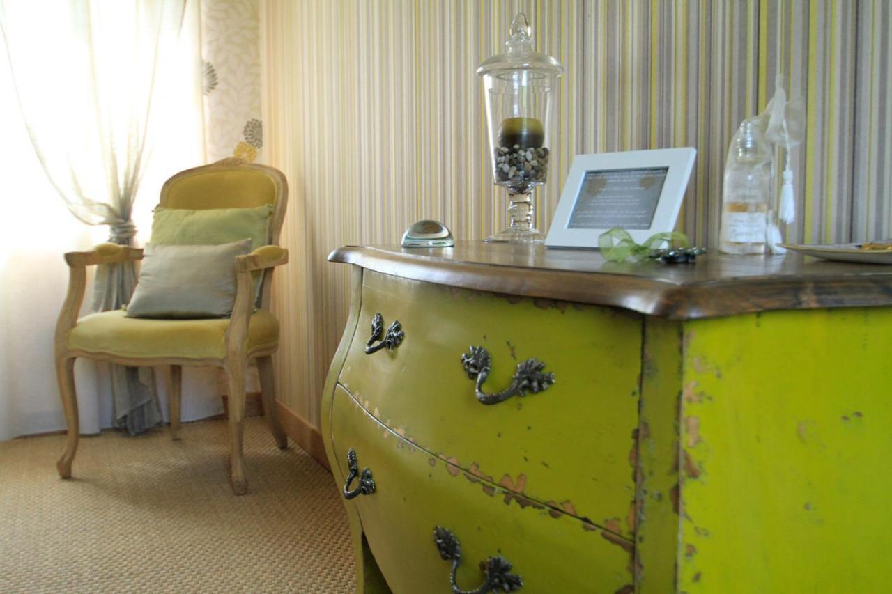 Maison D'Hotes La Maison De Leopold Terrasson Rum bild